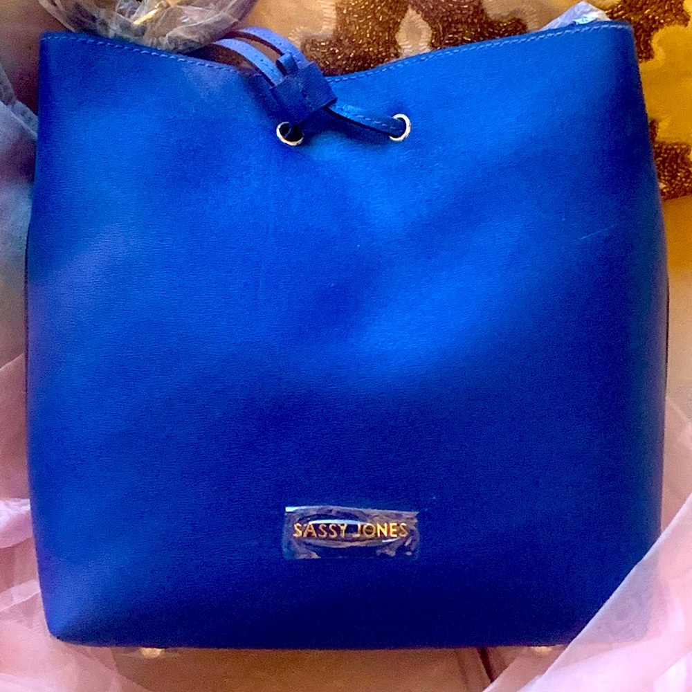 NWT Blue Sassy Jones Emma Bucket Bag